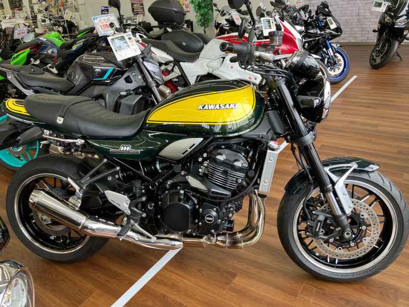 Kawasaki Z900RS 2024