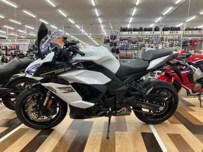 Kawasaki Ninja 1100SX 2025
