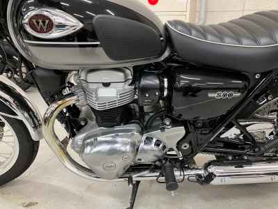 Kawasaki W800 2025