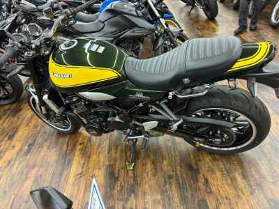 Kawasaki Z900RS 2025
