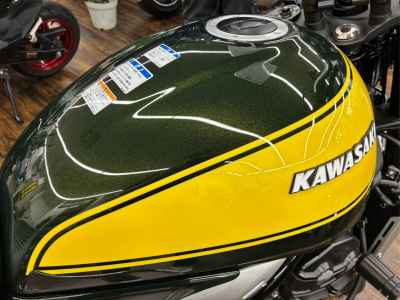 Kawasaki Z900RS 2025