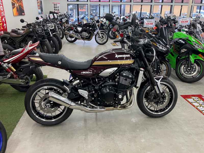 Kawasaki Z900RS 2024