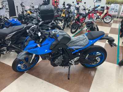 Suzuki GSX-8S