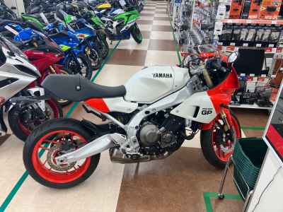 Yamaha XSR900 GP 2024