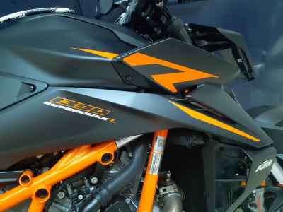 KTM 1390 Super Duke Evo 2024
