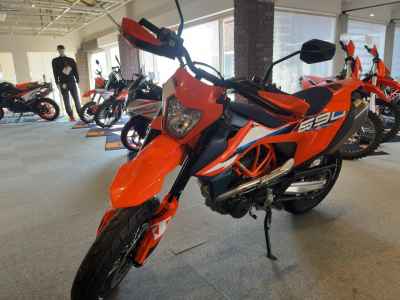 KTM 690 SMC R 2024