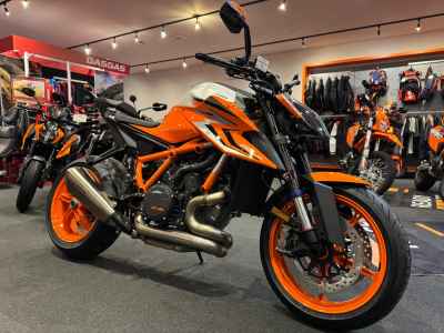 KTM 1290 Super Duke R Evo 2023