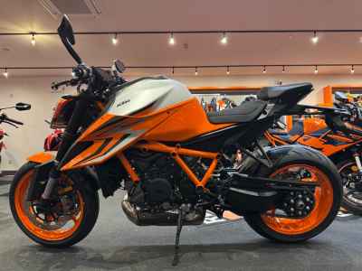 KTM 1290 Super Duke R Evo 2023