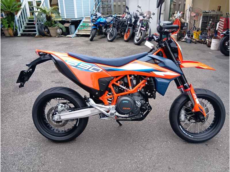 KTM 690 SMC R 2023