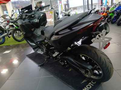 Yamaha TMAX 560 Tech MAX 2025