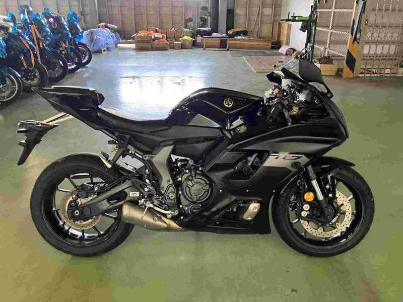 Yamaha YZF-R7 2025