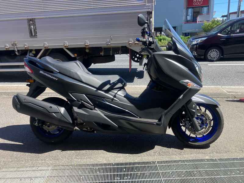 Suzuki Burgman 400 2023