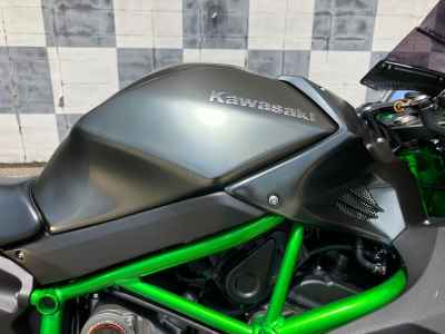 Kawasaki Z H2 Carbon 2021