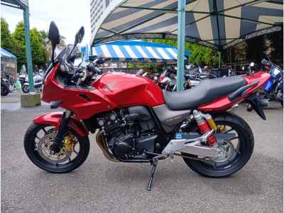Honda CB400 Super Boldor 2015