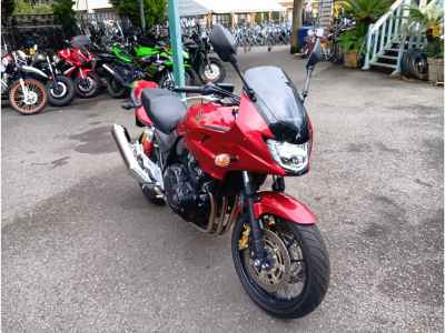 Honda CB400 Super Boldor 2015