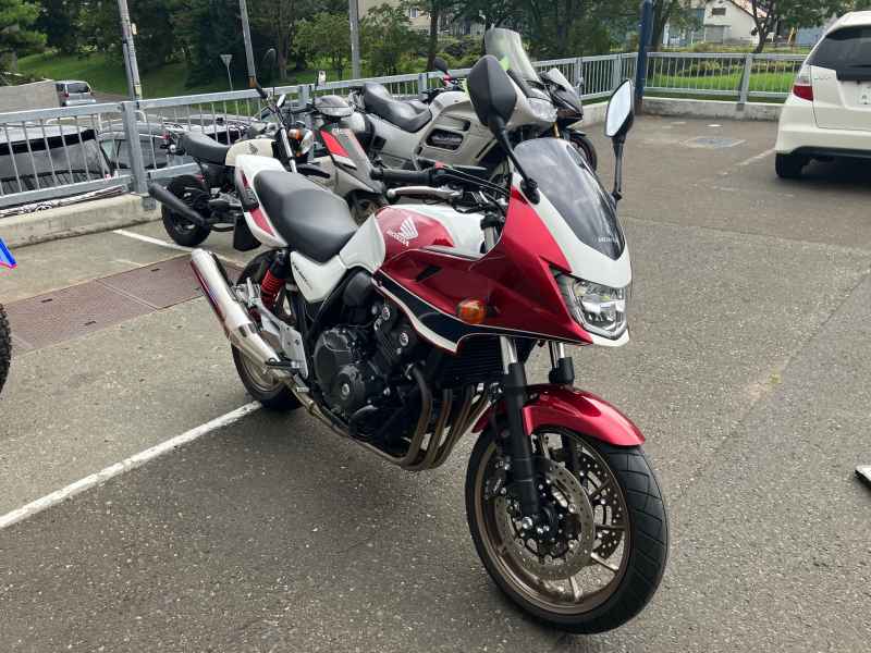 Honda CB400 Super Boldor 2020