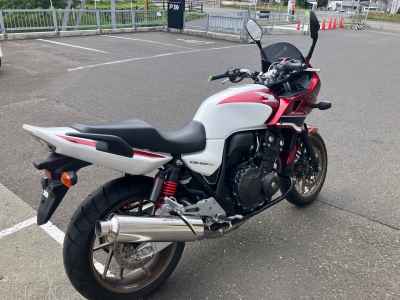 Honda CB400 Super Boldor 2020