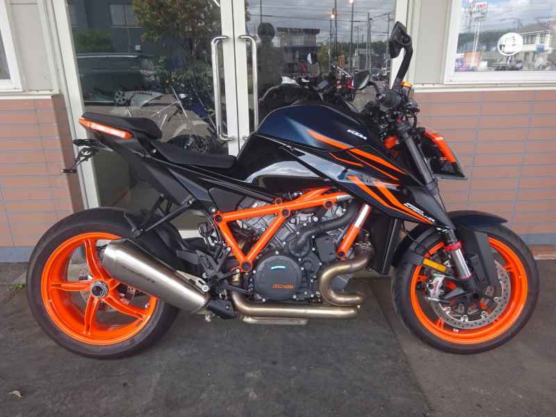 KTM 1290 Super Duke R 2024