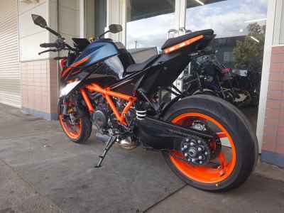 KTM 1290 Super Duke R 2024