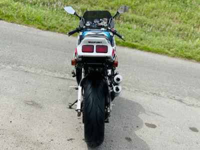 Suzuki RGV250