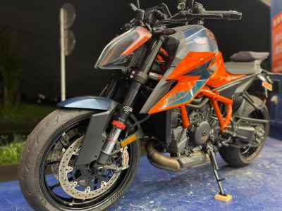KTM 1290 Super Duke R 2021