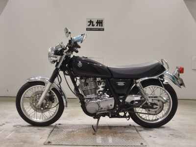 Yamaha SR400
