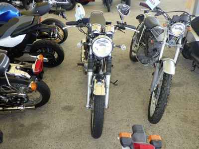 Yamaha SR400