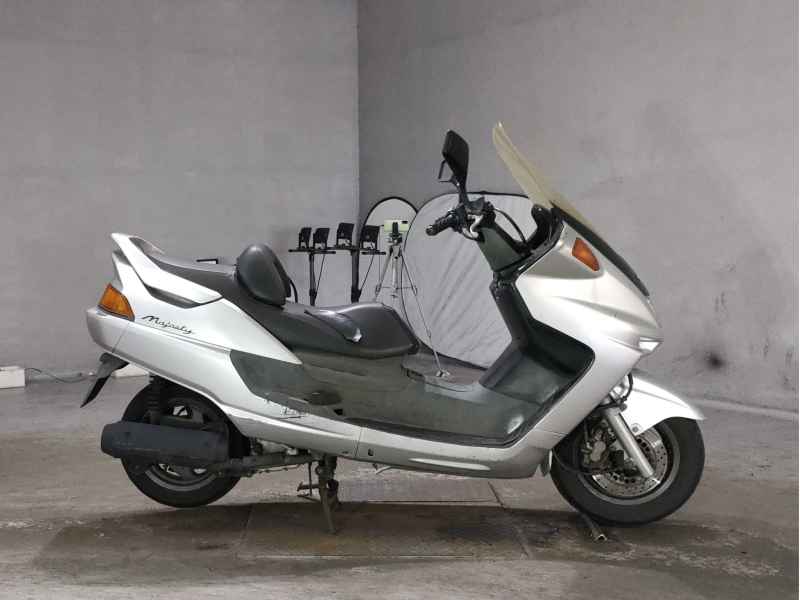 Yamaha Majesty 250
