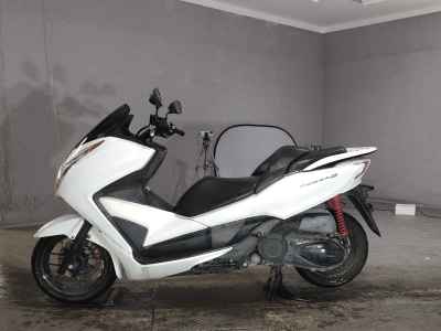 Honda Forza SI