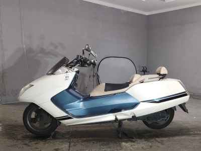 Yamaha Maxam 250
