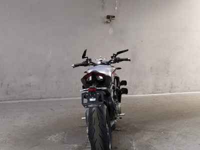 Ducati Streetfighter V4S 2022