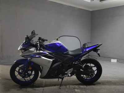 Yamaha YZF-R25 2016
