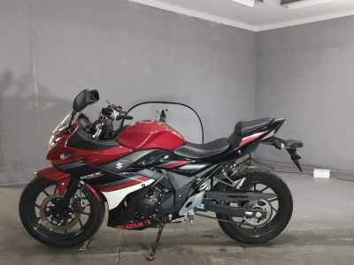 Suzuki GSX250R