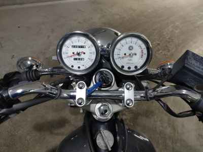 Yamaha SR400 2021