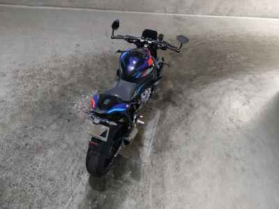 BMW M1000R 2024