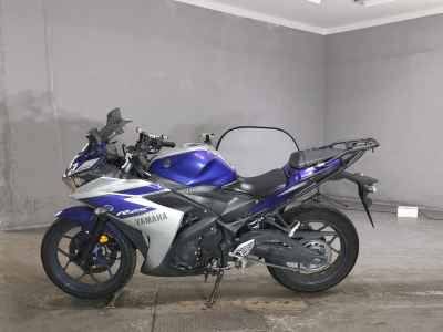 Yamaha YZF-R25 2015