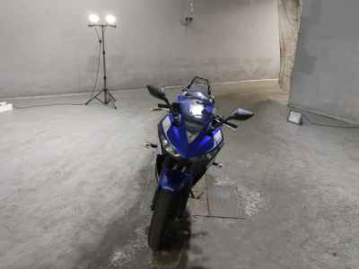 Yamaha YZF-R25 2015