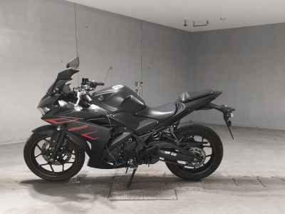 Yamaha YZF-R25