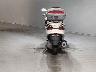 Suzuki Skywave 250S