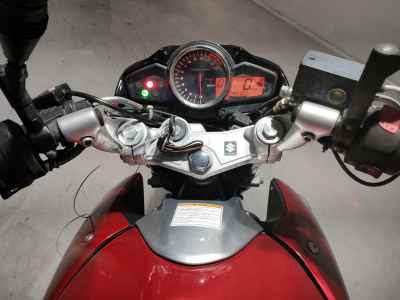 Suzuki GSR250
