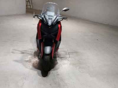 Yamaha XMAX 250