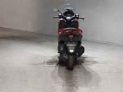 Yamaha XMAX 250
