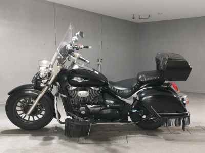 Suzuki Intruder 400 Classic 2011