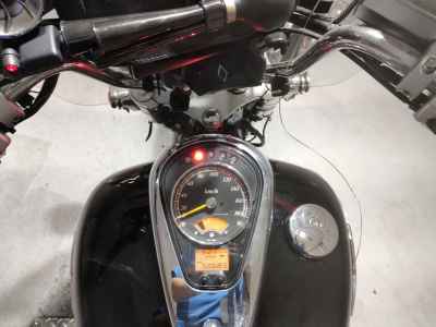 Suzuki Intruder 400 Classic 2011