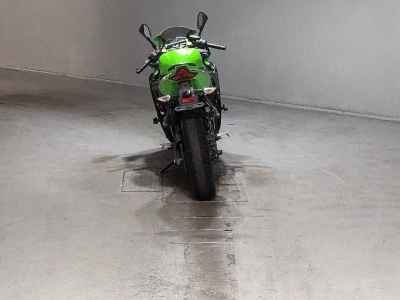 Kawasaki Ninja ZX-25R KRT Edition