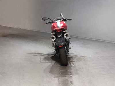Ducati Monster 696+ 2011