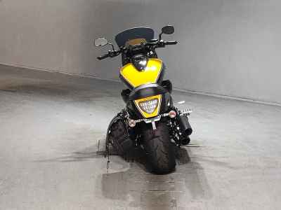Suzuki Boulevard M109R 2015
