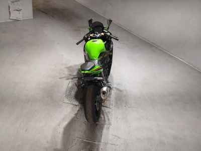 Kawasaki Ninja ZX-4RR 2023