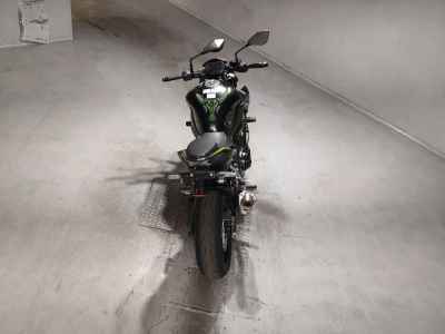 Kawasaki Z900 2021