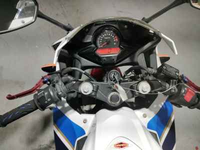 Honda CBR250R